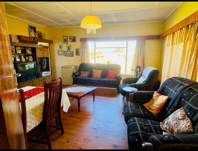 3 BEDROOM PROPERTY TO RENT IN KINGSWOOD